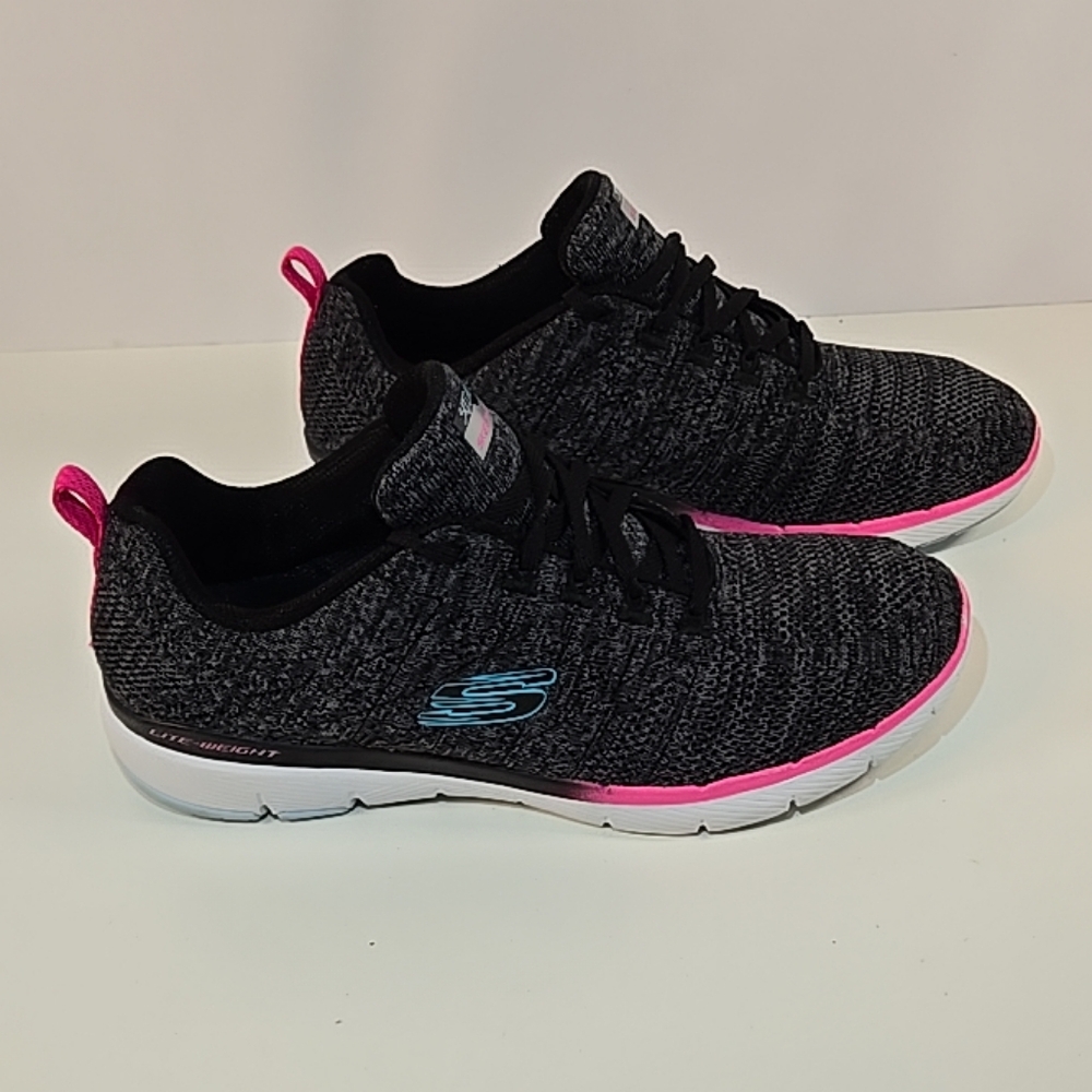 Skechers Flex Appeal 3.0 Reinfall Walking Shoes. Womans 10
